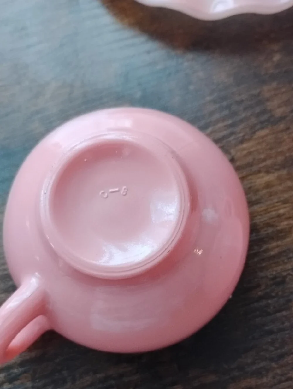 Hazel Atlas Rippled Saucers With Pink Cups
